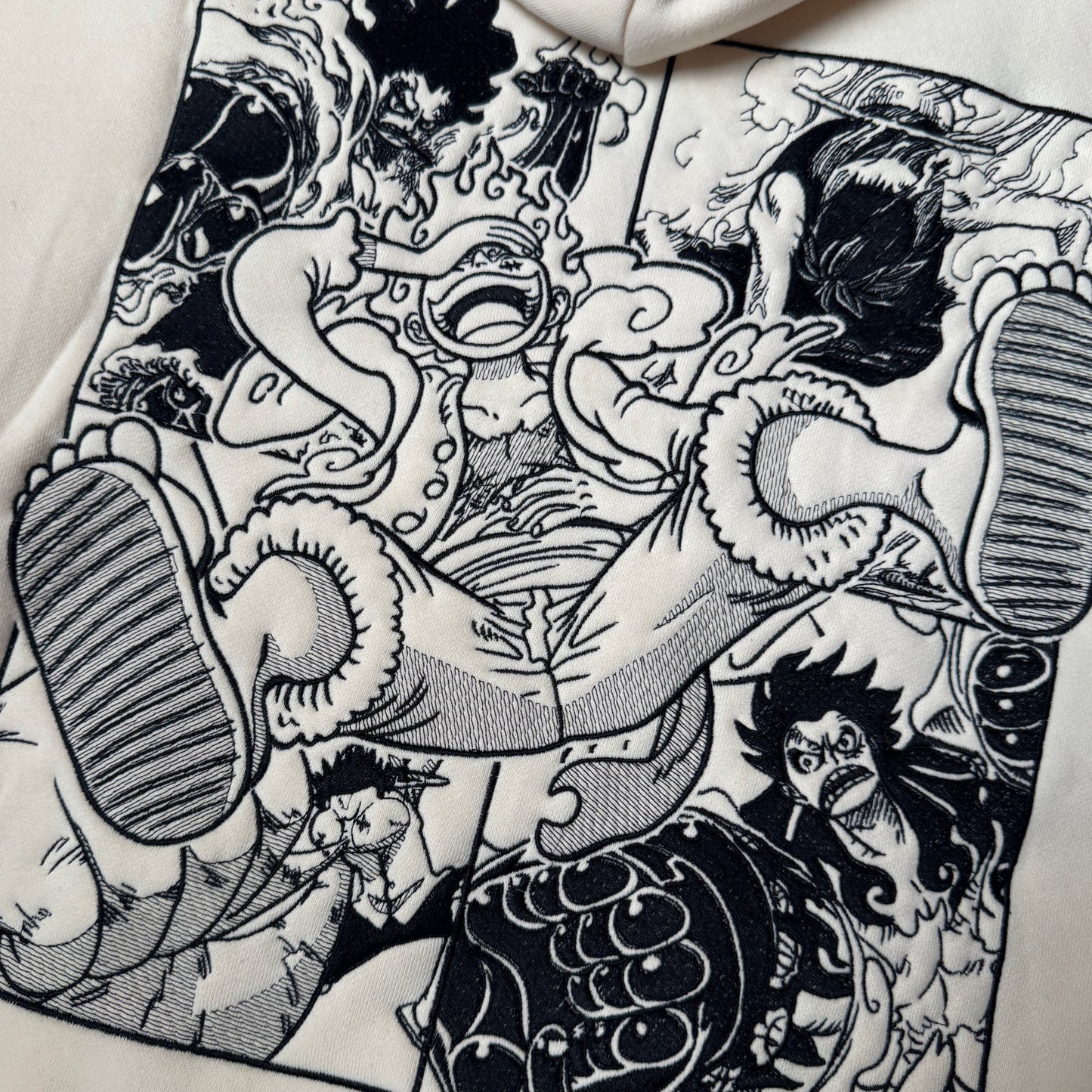 GEAR 5 MANGA HOODIE